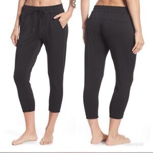 ALALA Mica crop pants in black G78